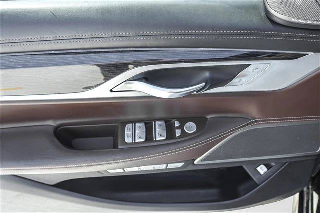Used 2017 BMW 750i xDrive AWD/4WD image 14