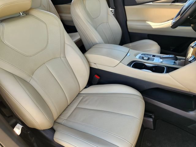 Used 2023 INFINITI QX60 Luxe w/ Vision Package FWD image 10