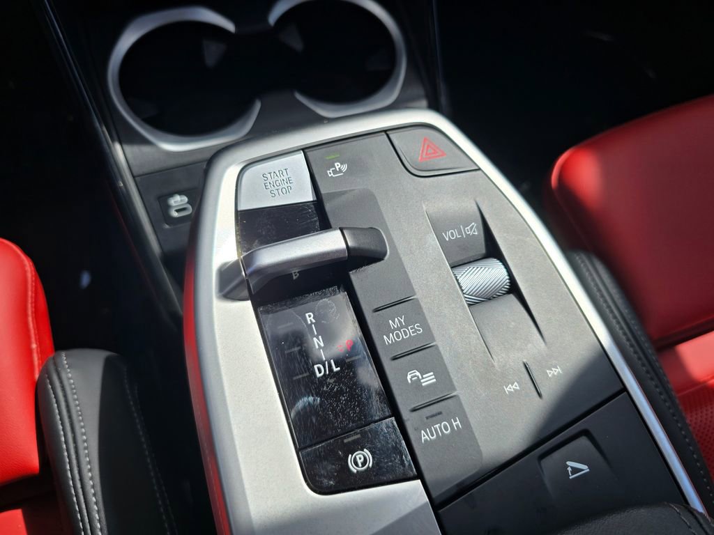 Used 2025 BMW X2 xDrive28i w/ Premium Package image 26