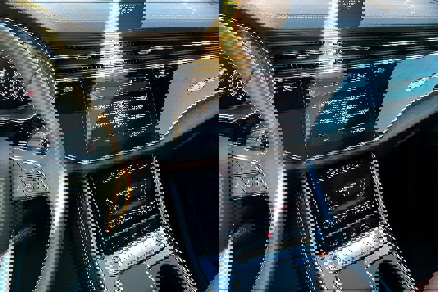 New 2026 Audi Q8 Premium Plus image 6