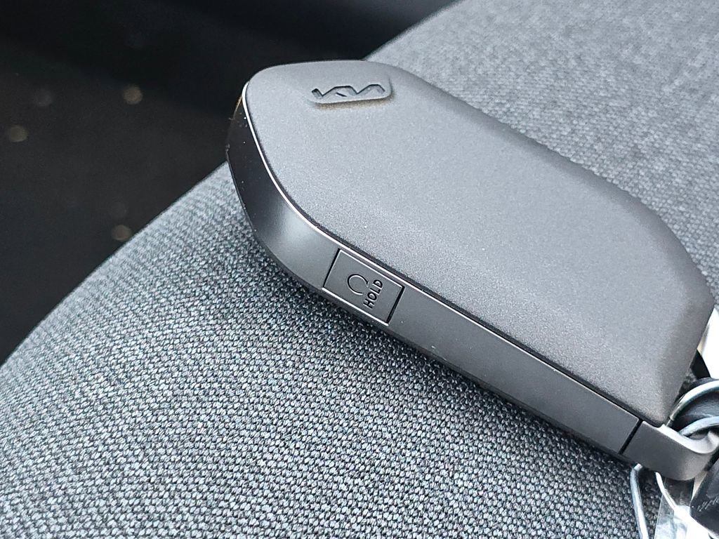 New 2025 Kia K4 LXS image 31
