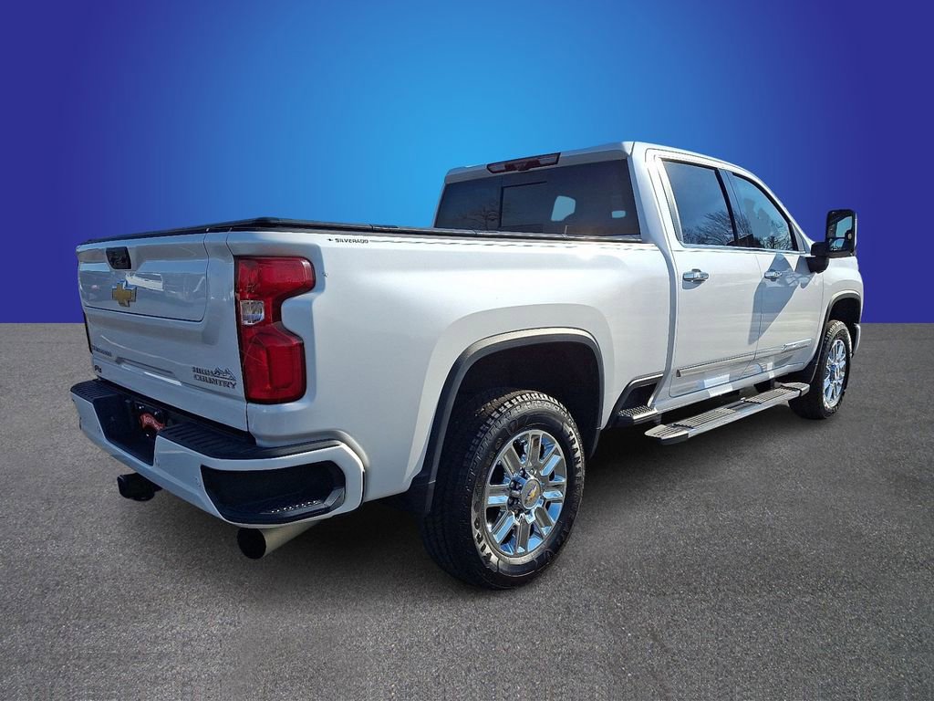 Used 2024 Chevrolet Silverado 2500 High Country w/ High Country Premium Package image 6