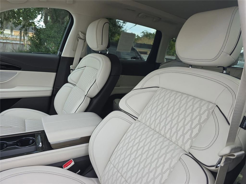 New 2026 Lincoln Nautilus Black Label image 15