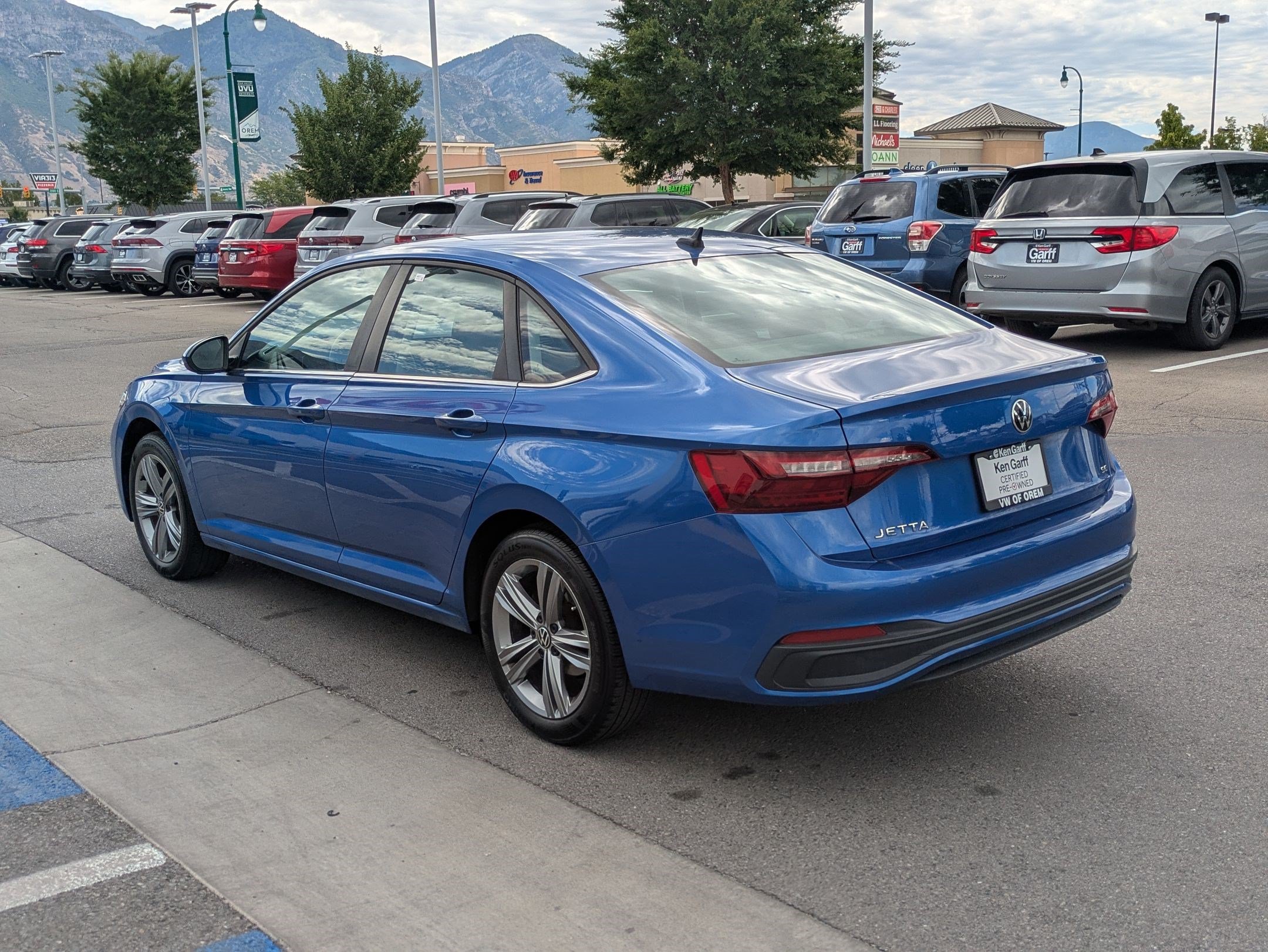 Used 2022 Volkswagen Jetta SE FWD image 9
