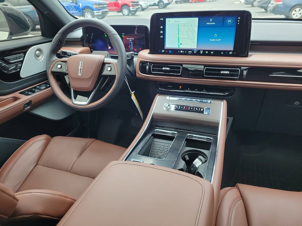 New 2026 Lincoln Aviator Reserve AWD/4WD image 13