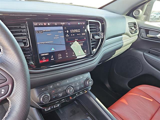 Used 2024 Dodge Durango SRT image 17