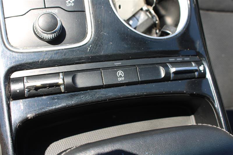 Used 2021 Kia Stinger GT-Line w/ Sun & Sound Package RWD image 17