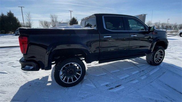 Used 2022 GMC Sierra 1500 SLT w/ SLT Premium Plus Package image 2