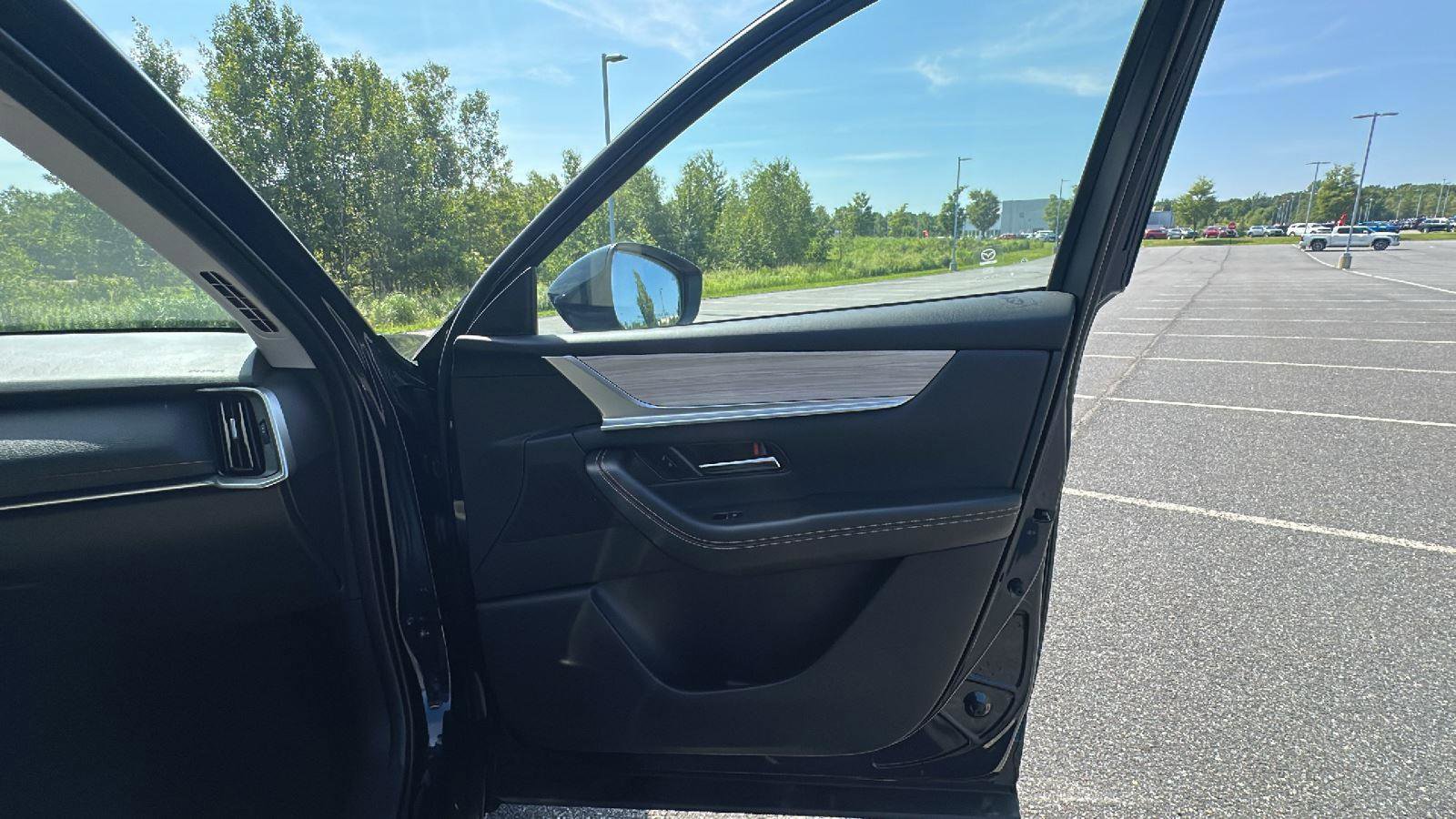 Certified 2024 MAZDA CX-90 Plug-In Hybrid w/ Preferred image 18