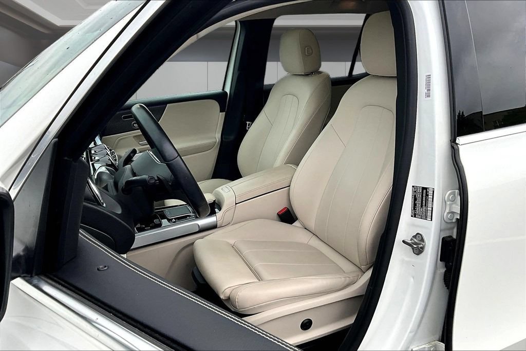 Used 2022 Mercedes-Benz GLB 250 4MATIC image 21