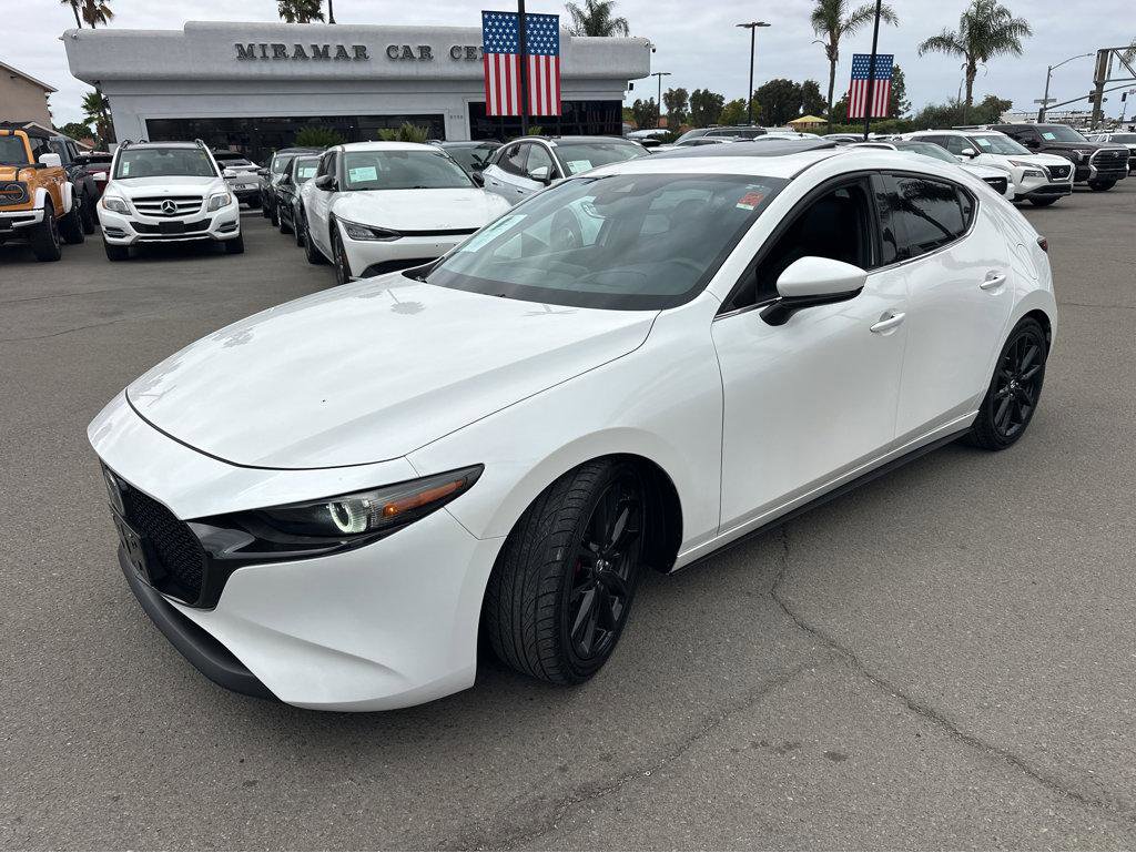 Used 2019 MAZDA MAZDA3 Hatchback w/ Premium Package image 11
