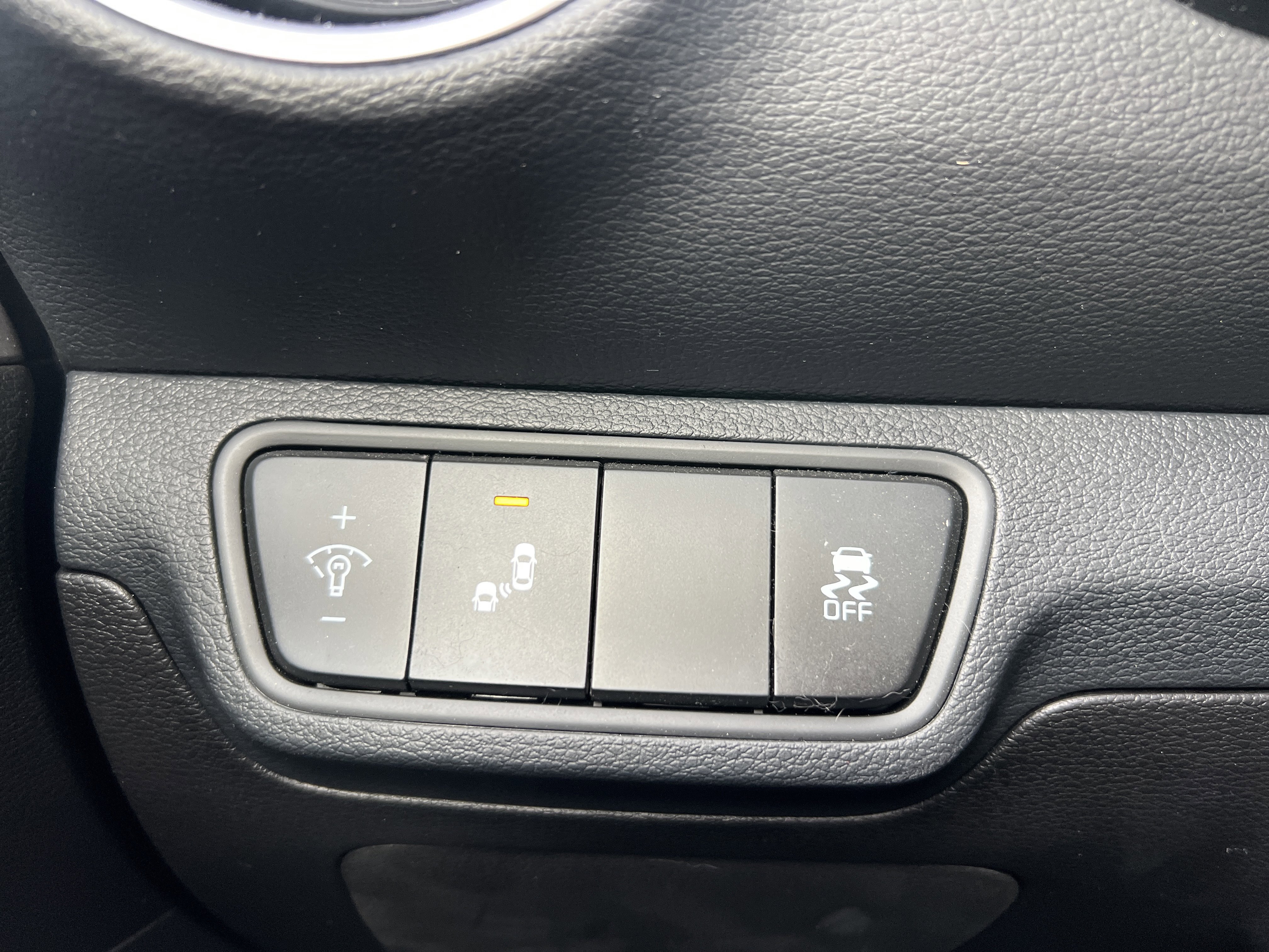 Used 2023 Kia Forte LXS w/ LXS Technology Package image 29