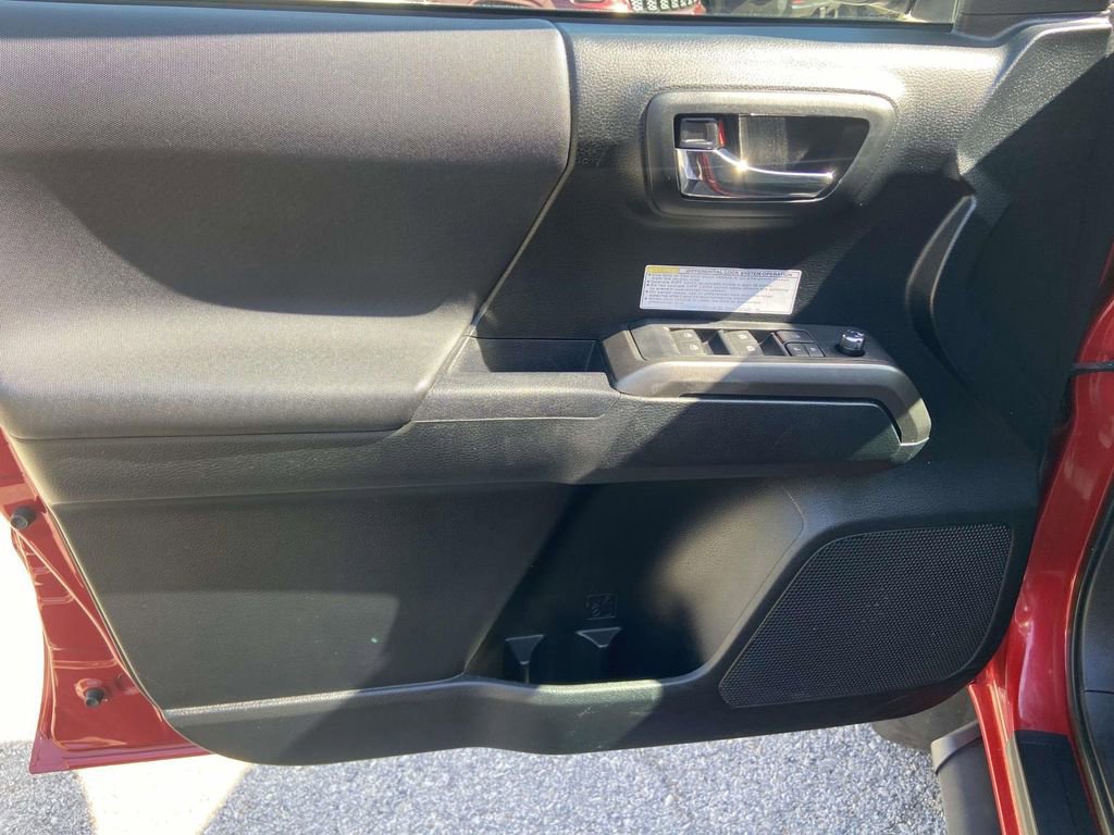 Used 2017 Toyota Tacoma TRD Pro image 10