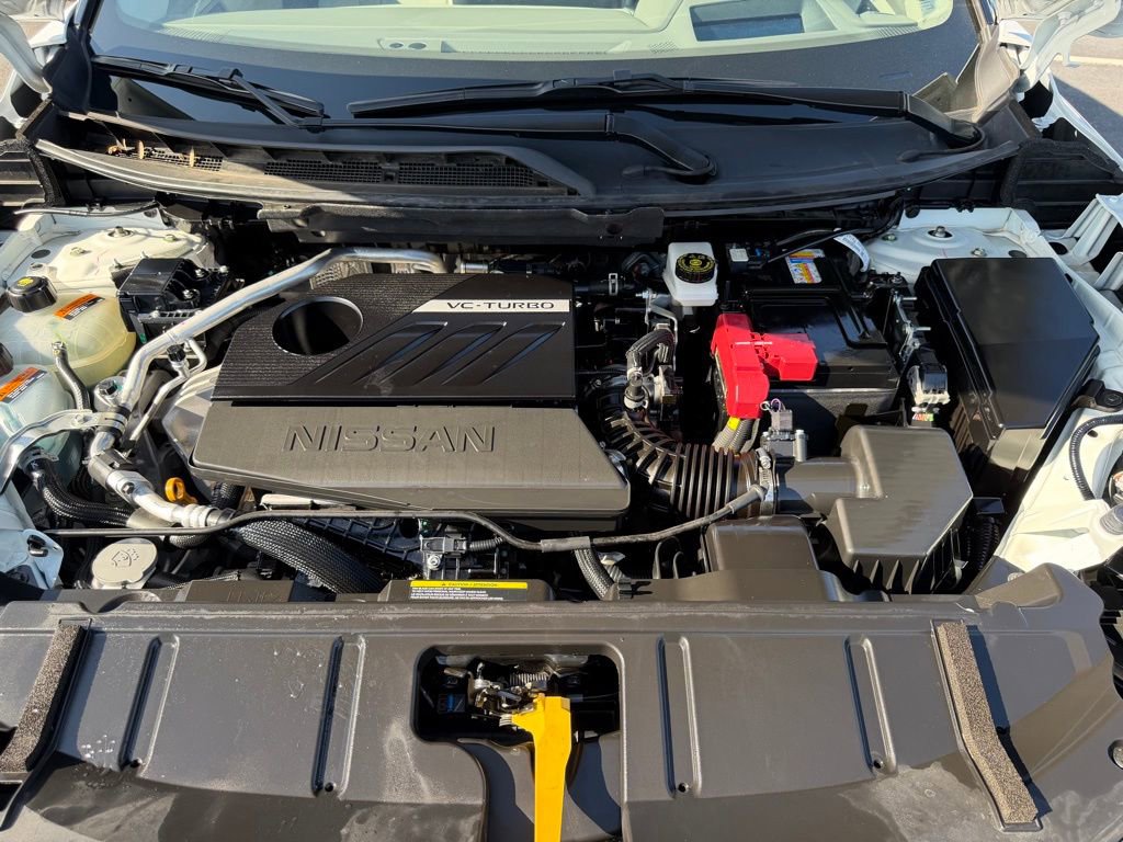 Used 2025 Nissan Rogue SL w/ Tech Package image 44