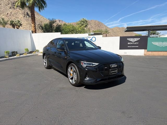 Used 2023 Audi e-tron Prestige w/ Prestige Package image 3