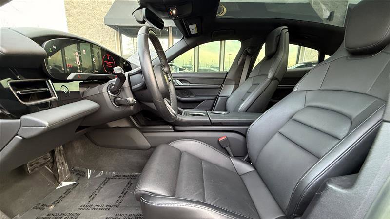 Used 2022 Porsche Taycan image 11