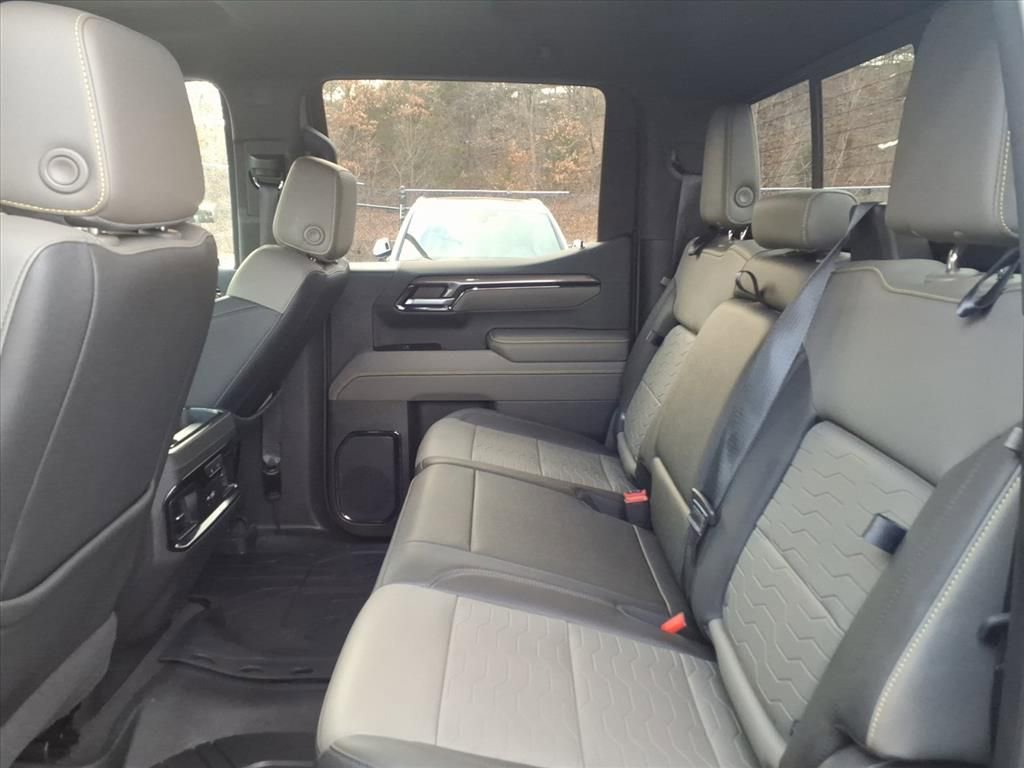 Used 2022 Chevrolet Silverado 1500 ZR2 image 17