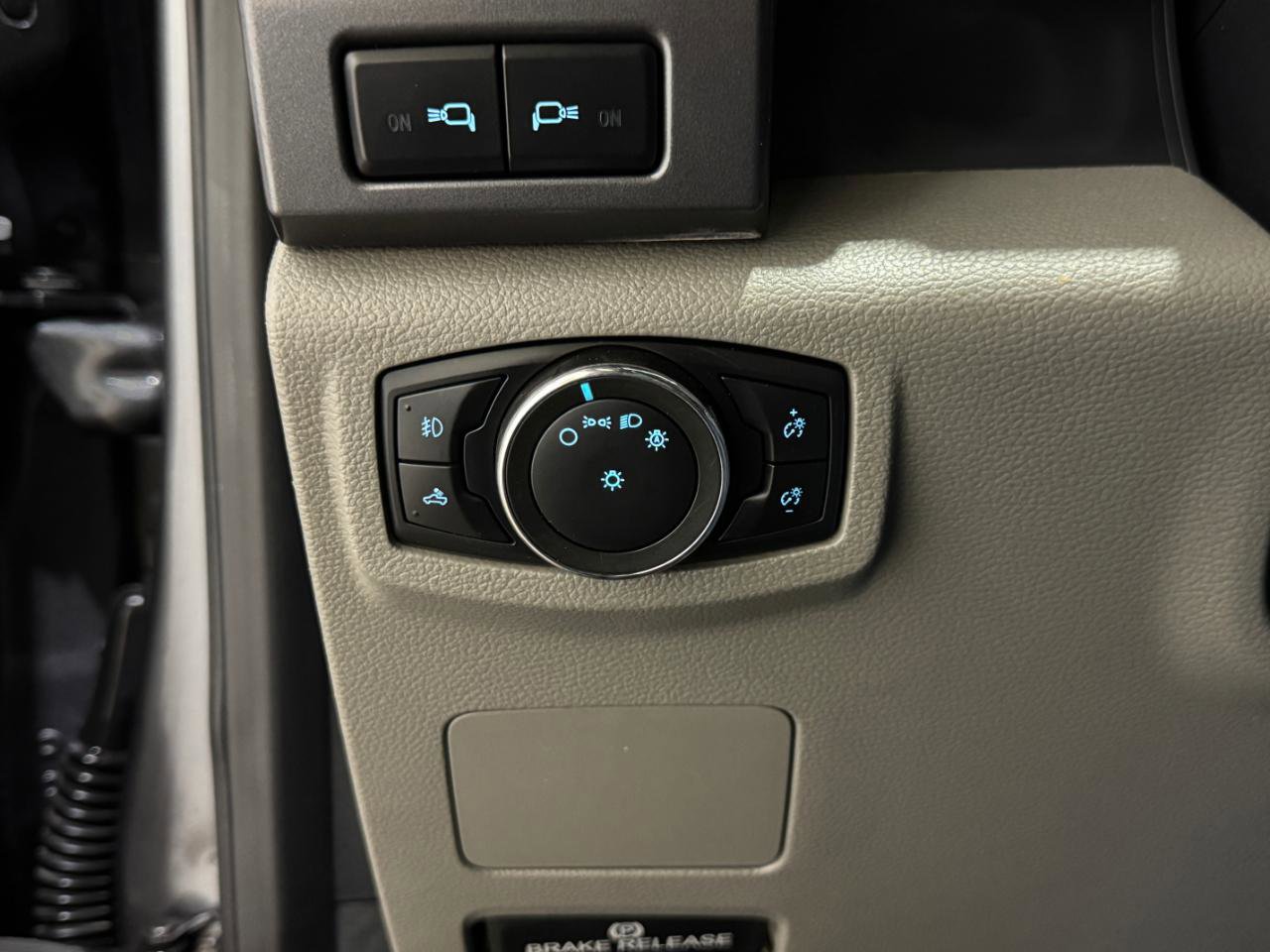 Used 2022 Ford F250 XLT w/ XLT Value Package AWD/4WD image 28