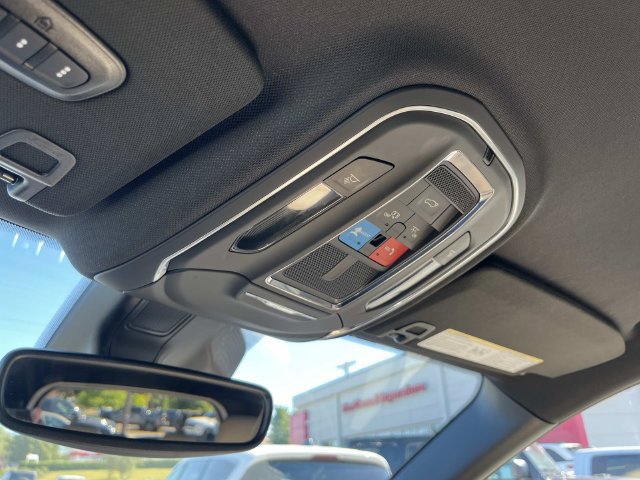 Certified 2024 Jeep Grand Cherokee L Limited w/ Black Appearance Package AWD/4WD image 36