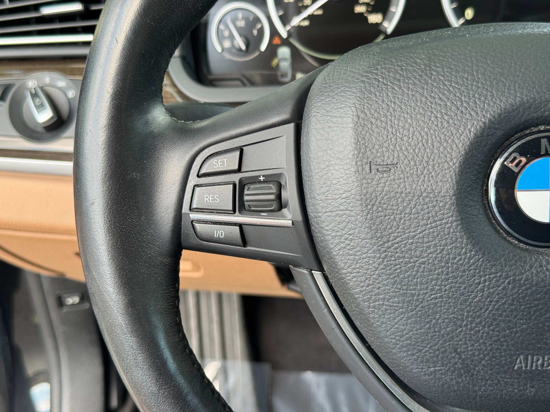 Used 2012 BMW 750Li image 27