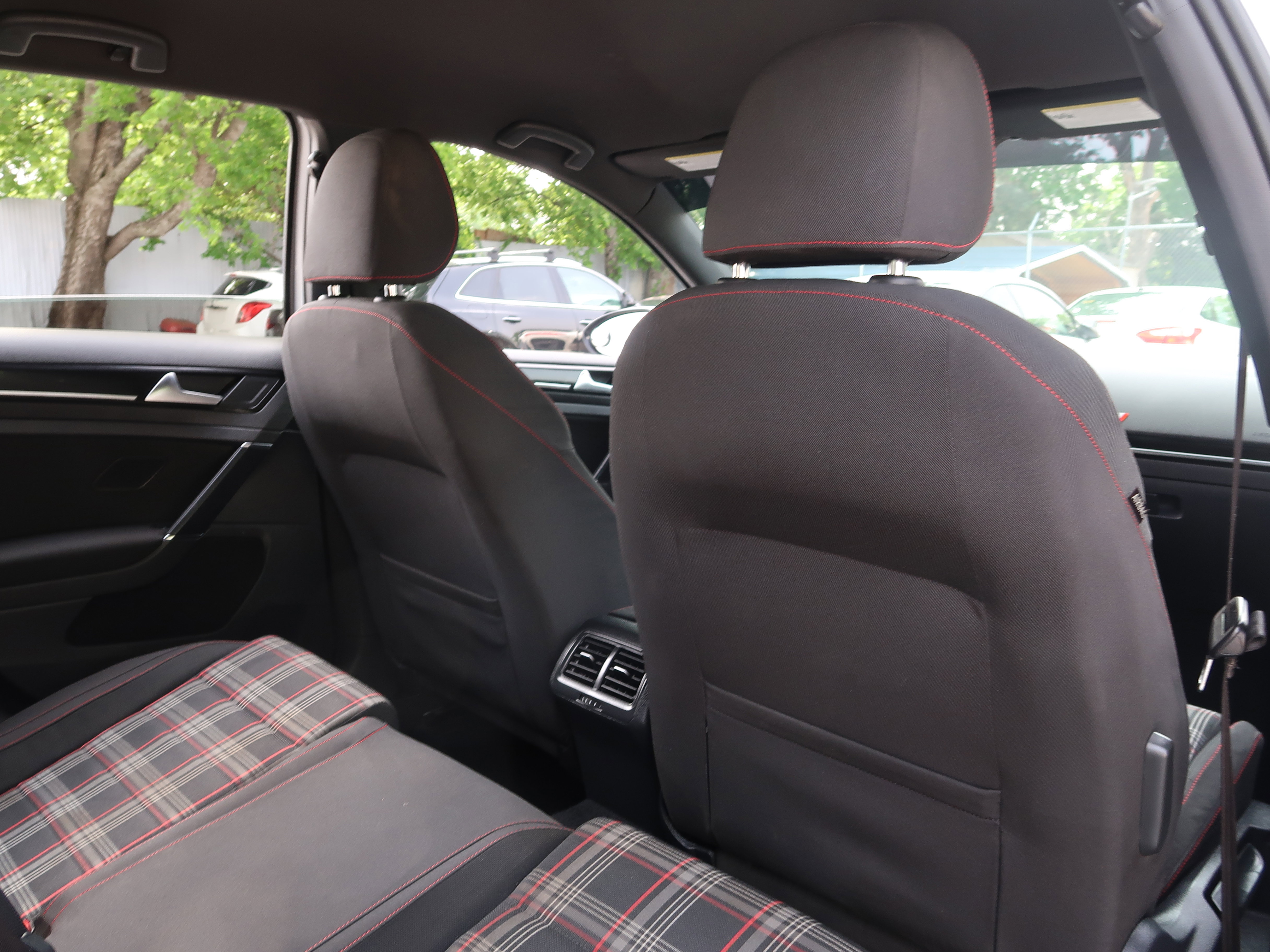 Used 2015 Volkswagen GTI S FWD image 27
