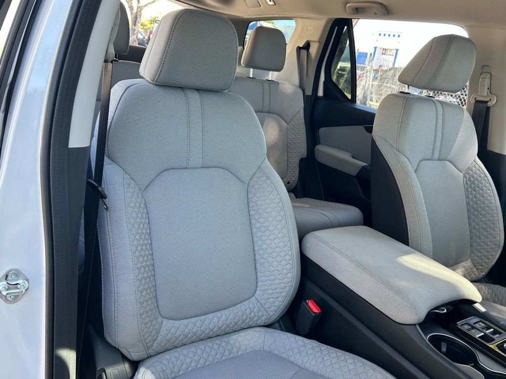 Used 2023 Honda Pilot LX image 32