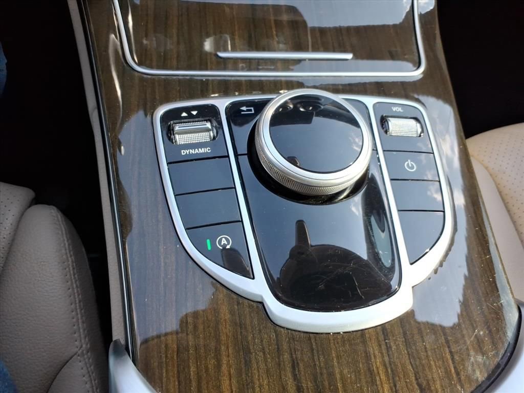 Used 2019 Mercedes-Benz C 300 Sedan image 13