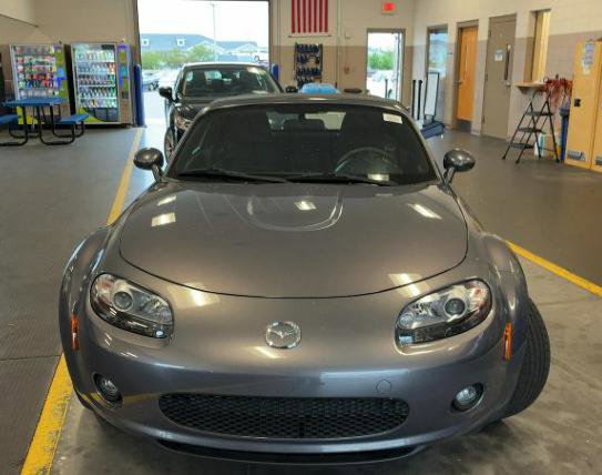 Used 2007 MAZDA MX-5 Miata Touring image 2
