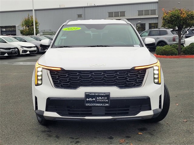 Used 2024 Kia Sorento S image 2
