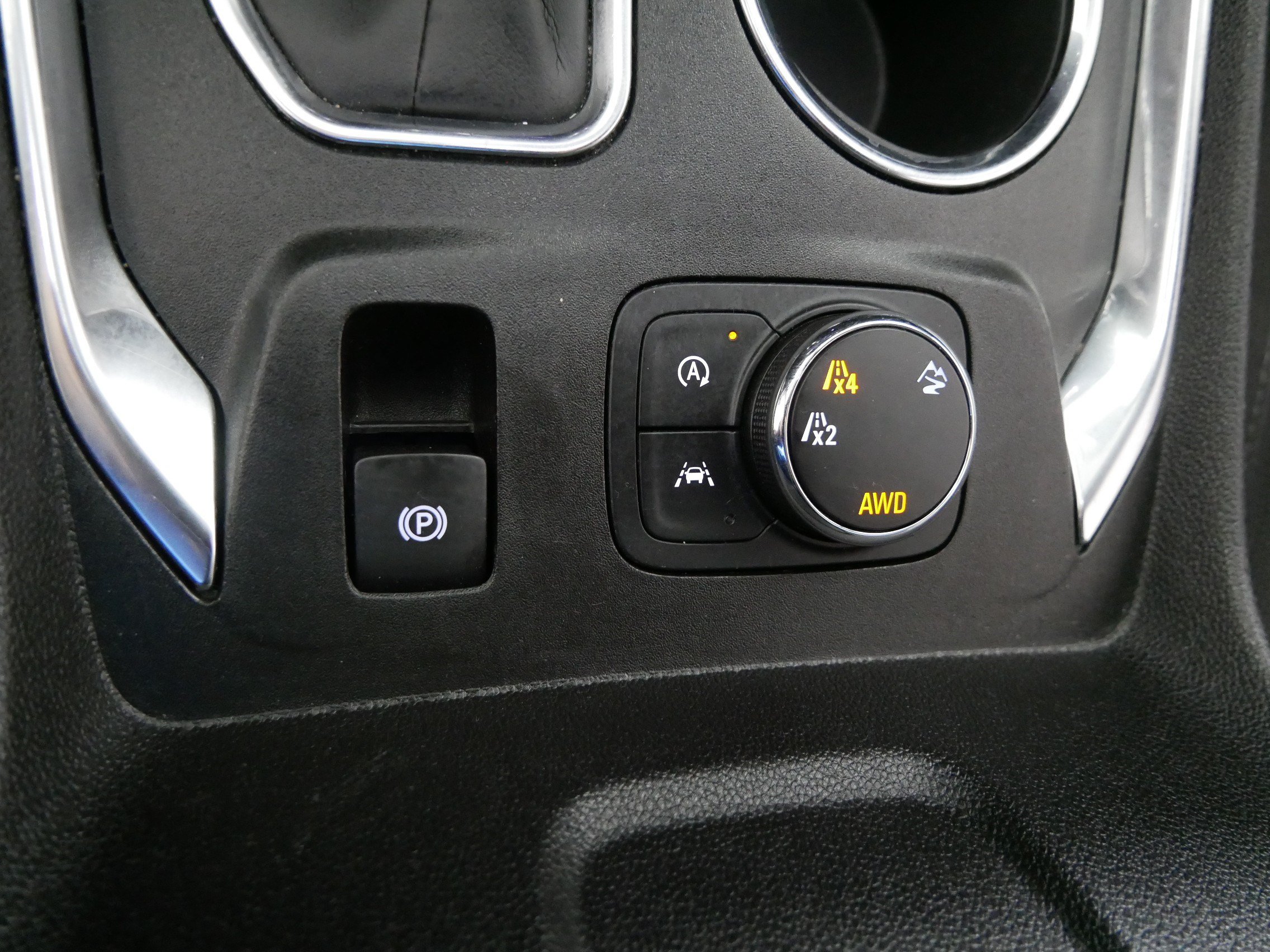 Used 2023 Chevrolet Traverse LT w/ Rear Camera Mirror Package AWD/4WD image 29