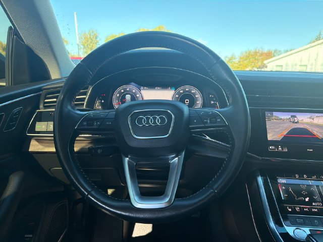 Used 2019 Audi Q8 Premium Plus w/ Premium Plus AWD/4WD image 24