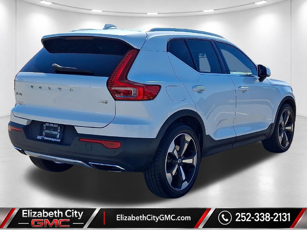 Used 2019 Volvo XC40 T4 Inscription FWD image 5