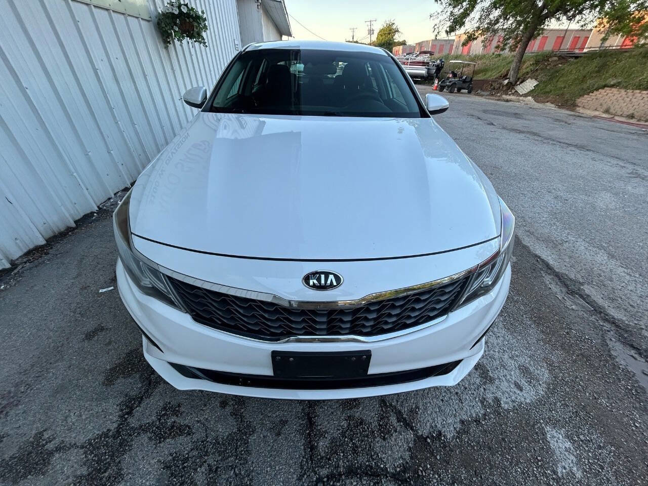 Used 2019 Kia Optima LX image 9