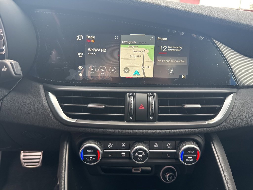 New 2025 Alfa Romeo Giulia AWD w/ Driving Assist Package image 15