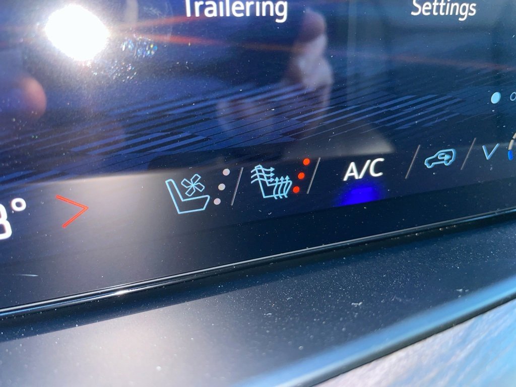 New 2026 Chevrolet Suburban Premier image 14