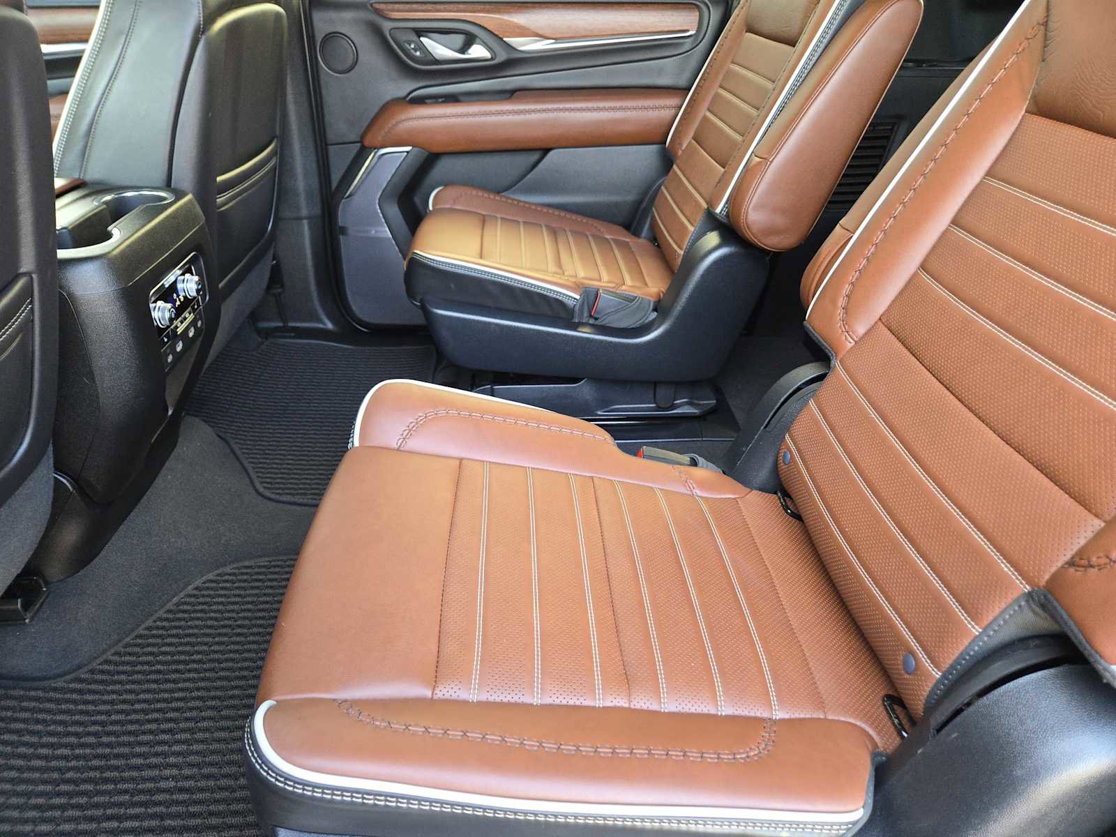 Certified 2023 GMC Yukon XL Denali Ultimate image 29