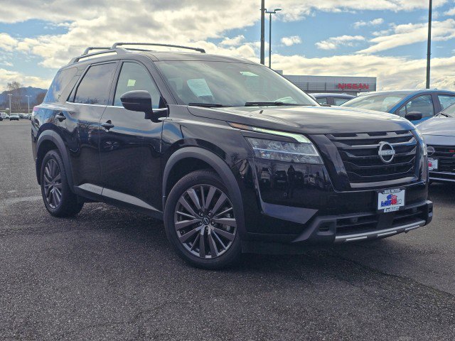 Used 2024 Nissan Pathfinder SL w/ SL Premium Package image 1