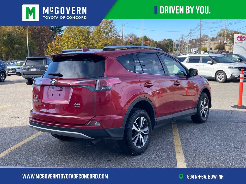 Used 2016 Toyota RAV4 XLE AWD/4WD image 5