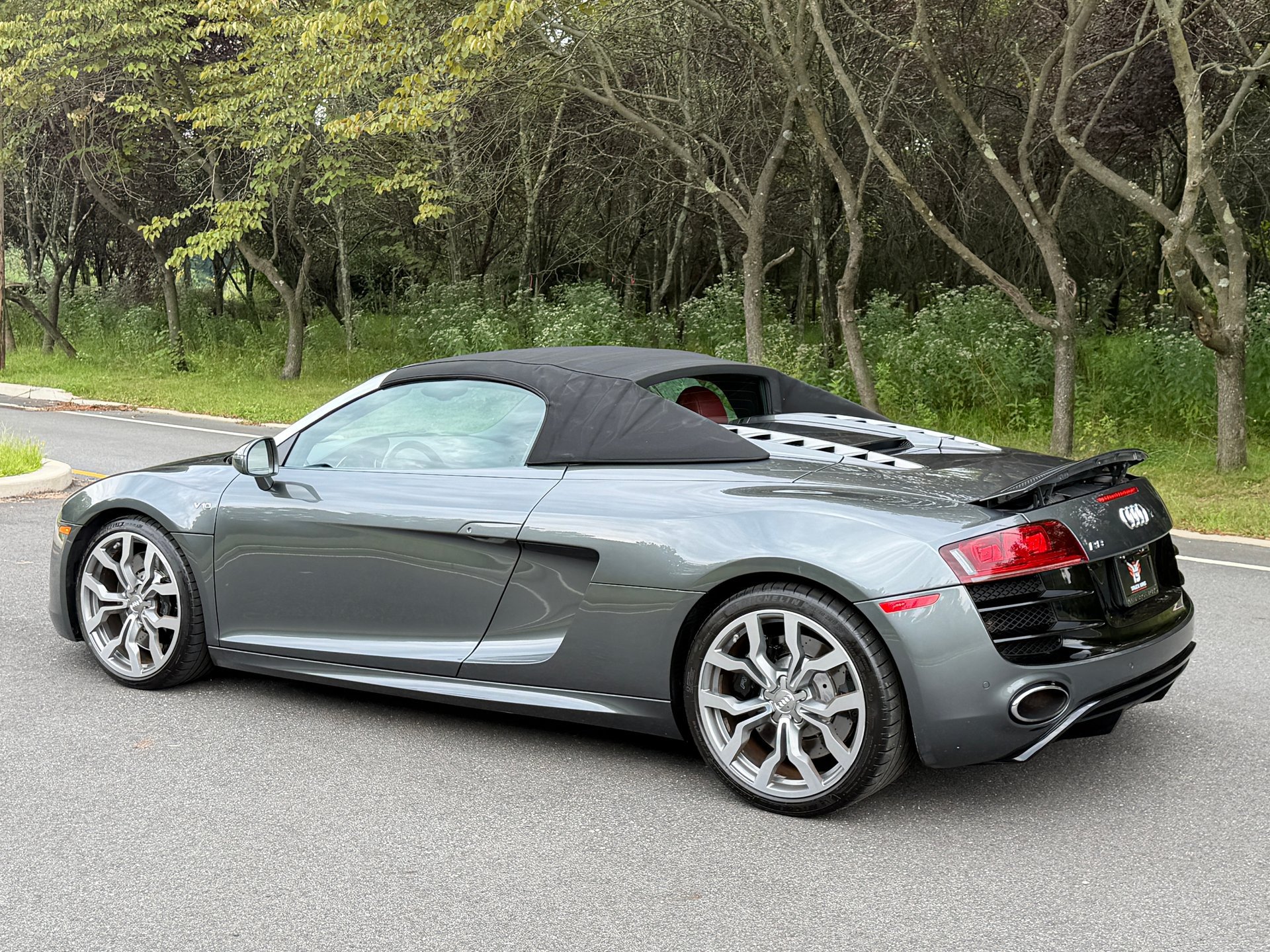 Used 2011 Audi R8 V10 AWD/4WD image 18