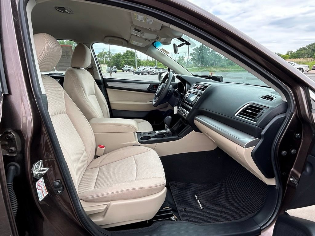 Used 2019 Subaru Outback 2.5i AWD/4WD image 33
