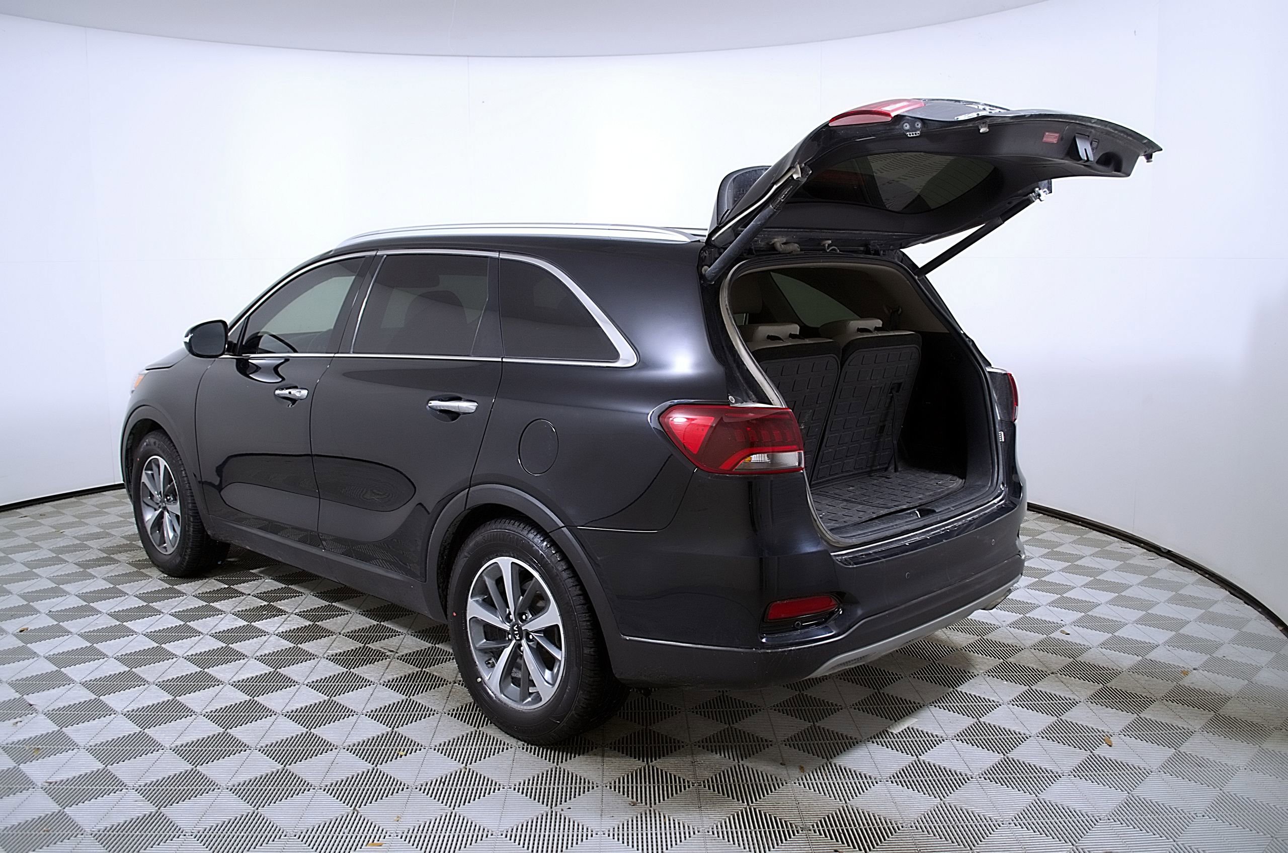Used 2019 Kia Sorento EX FWD image 11