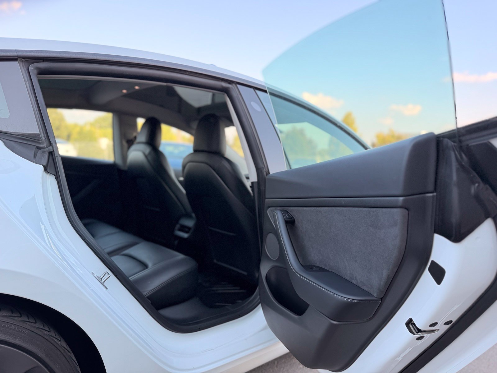 Used 2022 Tesla Model 3 Performance AWD/4WD image 19