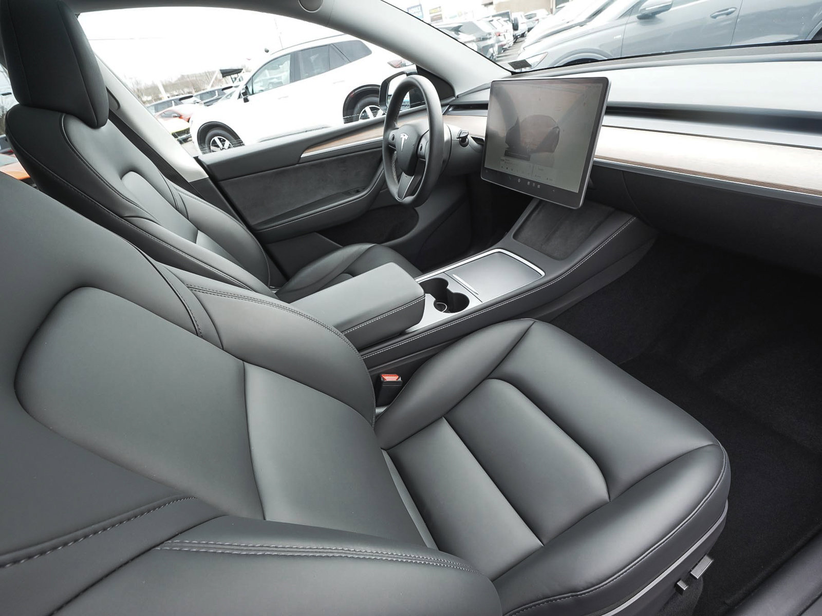 Used 2024 Tesla Model Y Long Range image 34