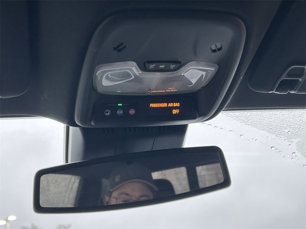 Used 2024 GMC Canyon Elevation w/ Convenience Package image 19