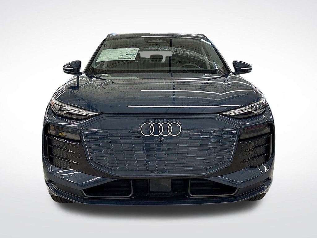 New 2025 Audi Q6 e-tron Premium image 8