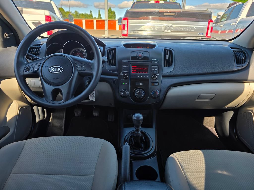 Used 2010 Kia Forte LX w/ Convenience Pkg FWD image 5