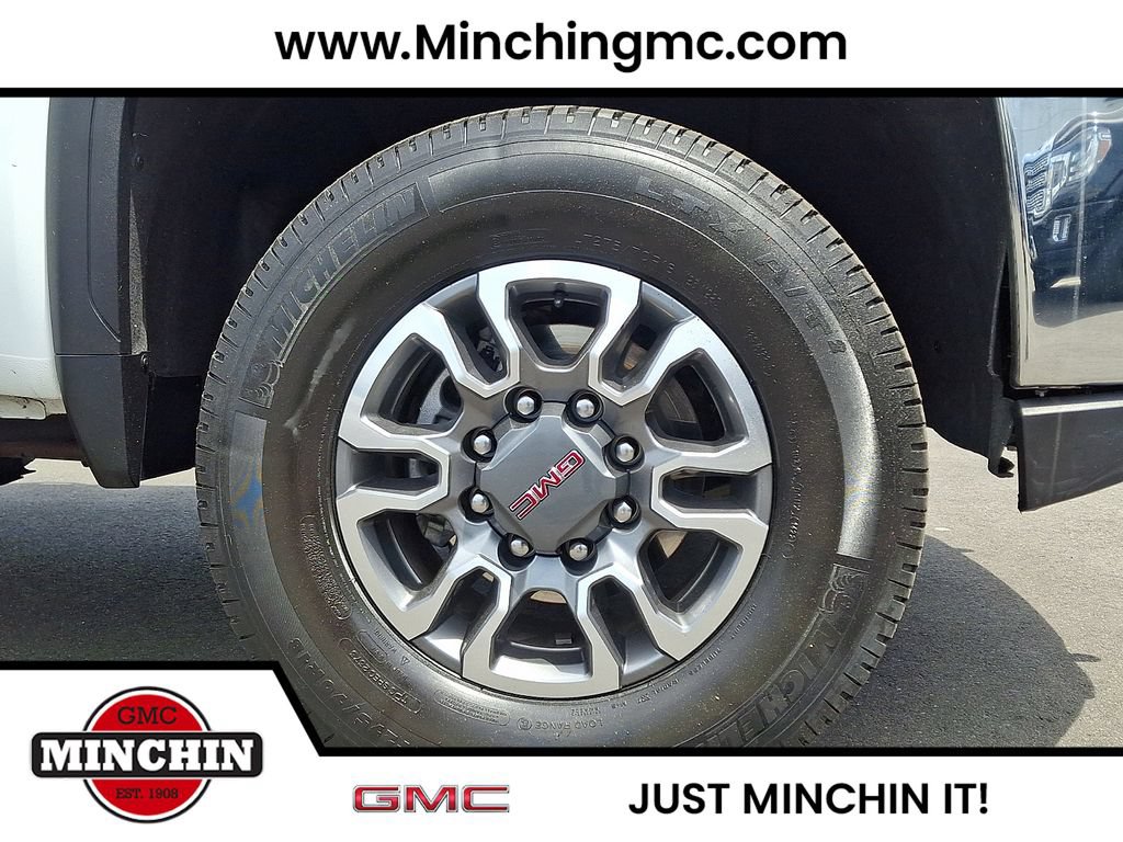 Certified 2022 GMC Sierra 3500 SLE w/ SLE Value Package AWD/4WD image 7