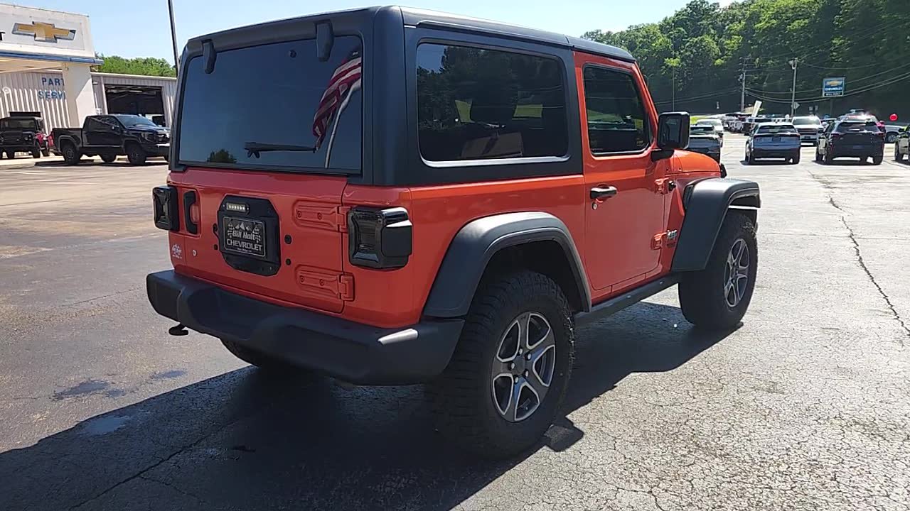 Used 2019 Jeep Wrangler Sport AWD/4WD image 6