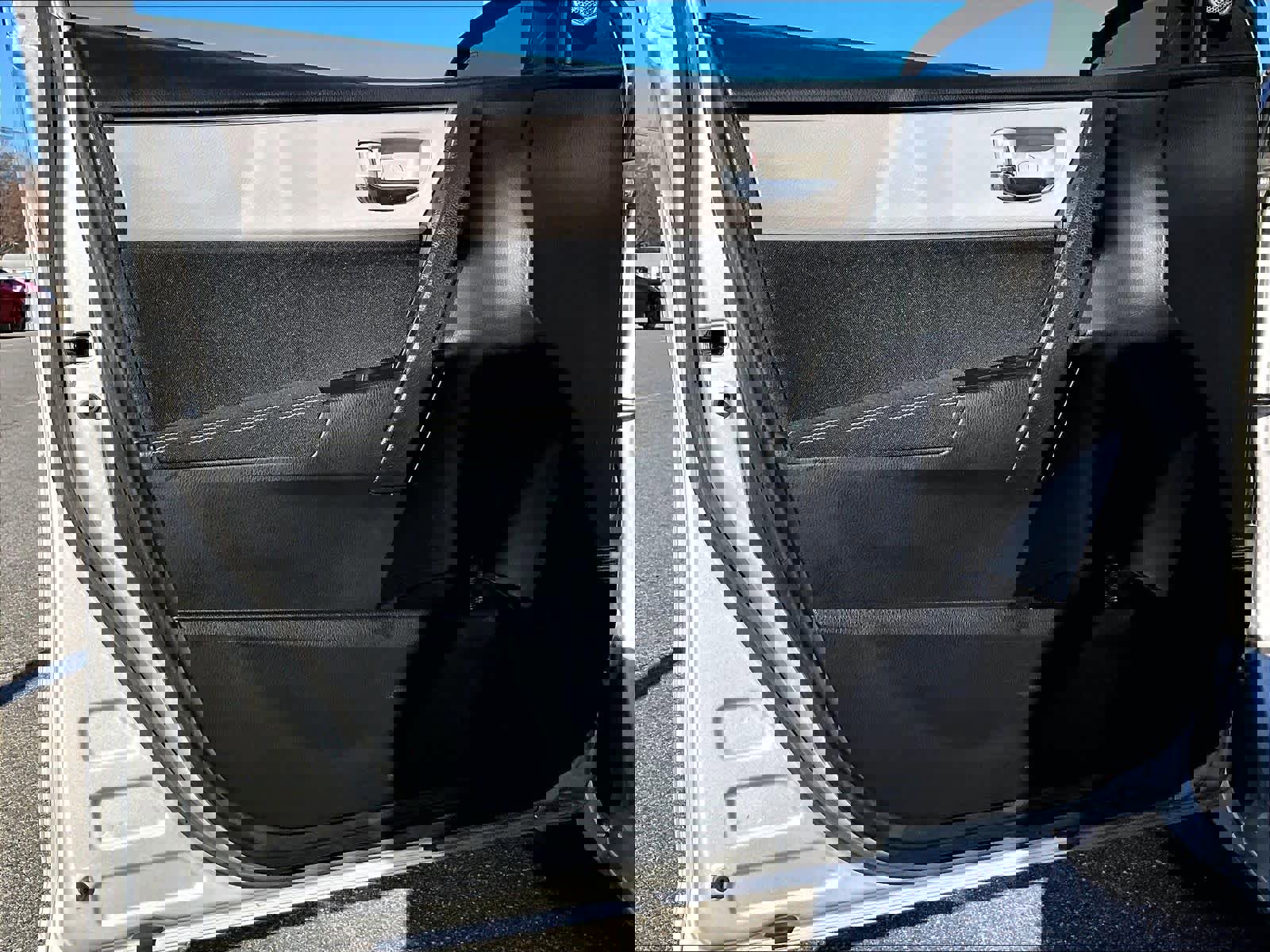 Used 2018 Toyota Corolla LE image 9