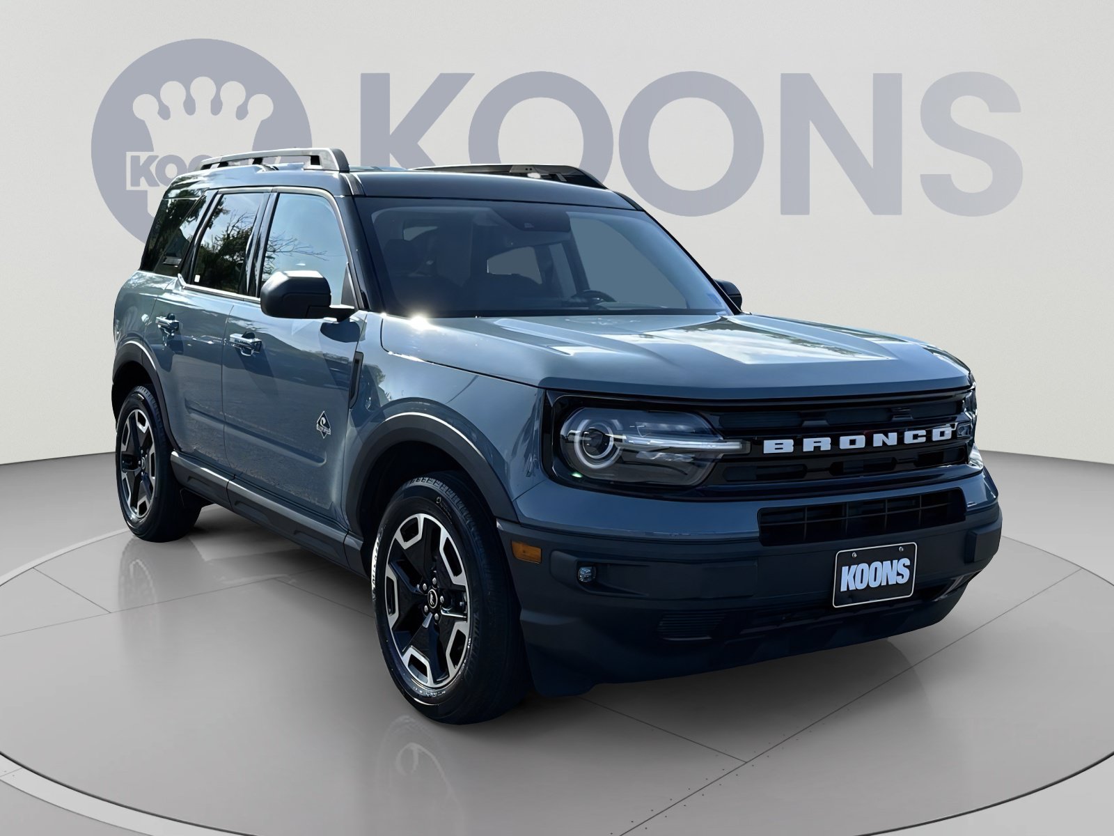 Used 2023 Ford Bronco Sport Outer Banks AWD/4WD image 2